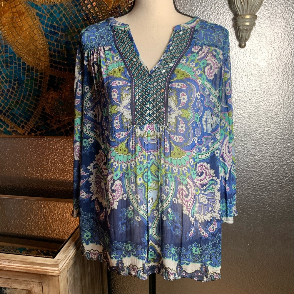 Bila sequined V-neck top with blue & green design.